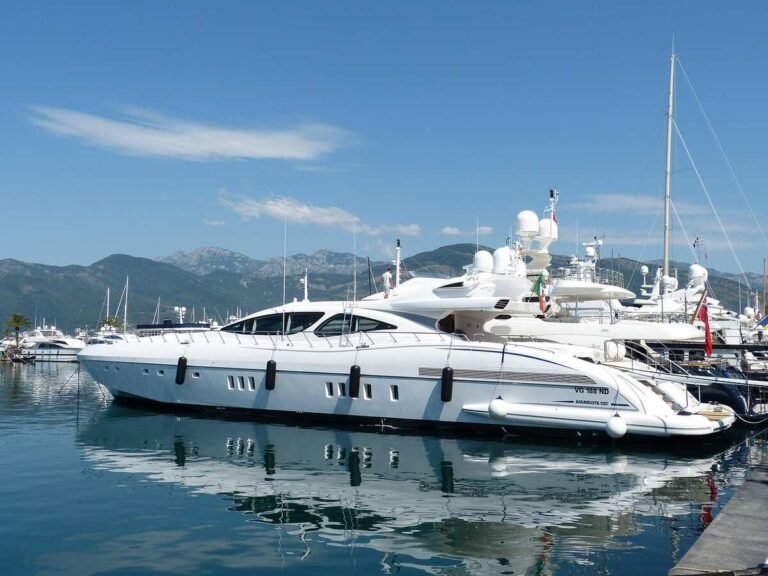 Top 6 Private Yacht Charters in Mexico for Luxury